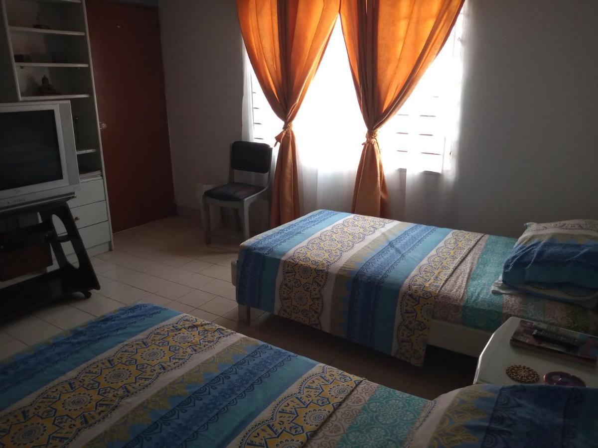 Bed and Breakfast El Rosal Кукута Экстерьер фото