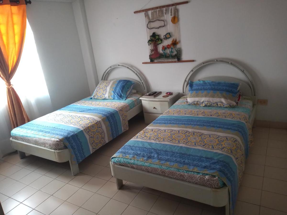 Bed and Breakfast El Rosal Кукута Экстерьер фото